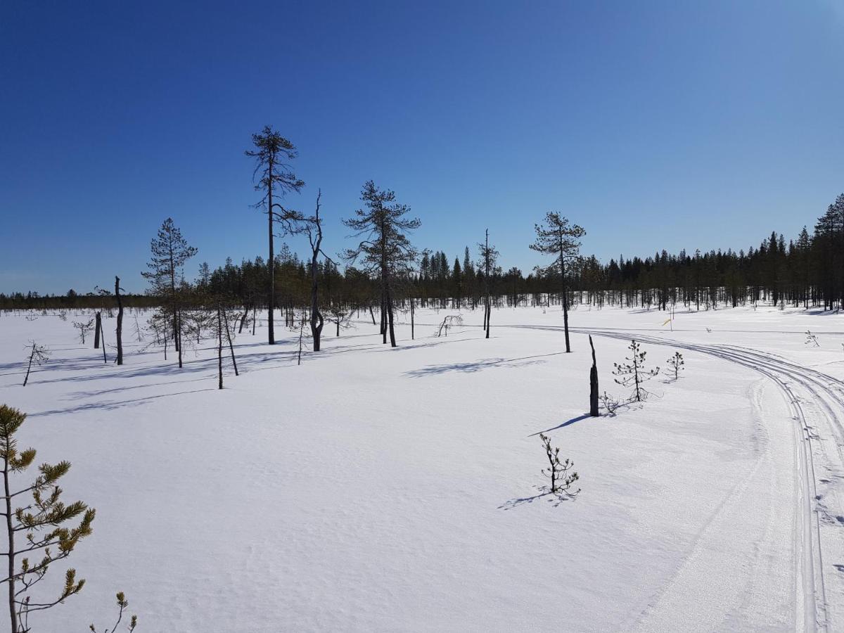 Huvila Eraemaajaerven Rannalla Taivalkoskella Jokijärvi Exterior foto