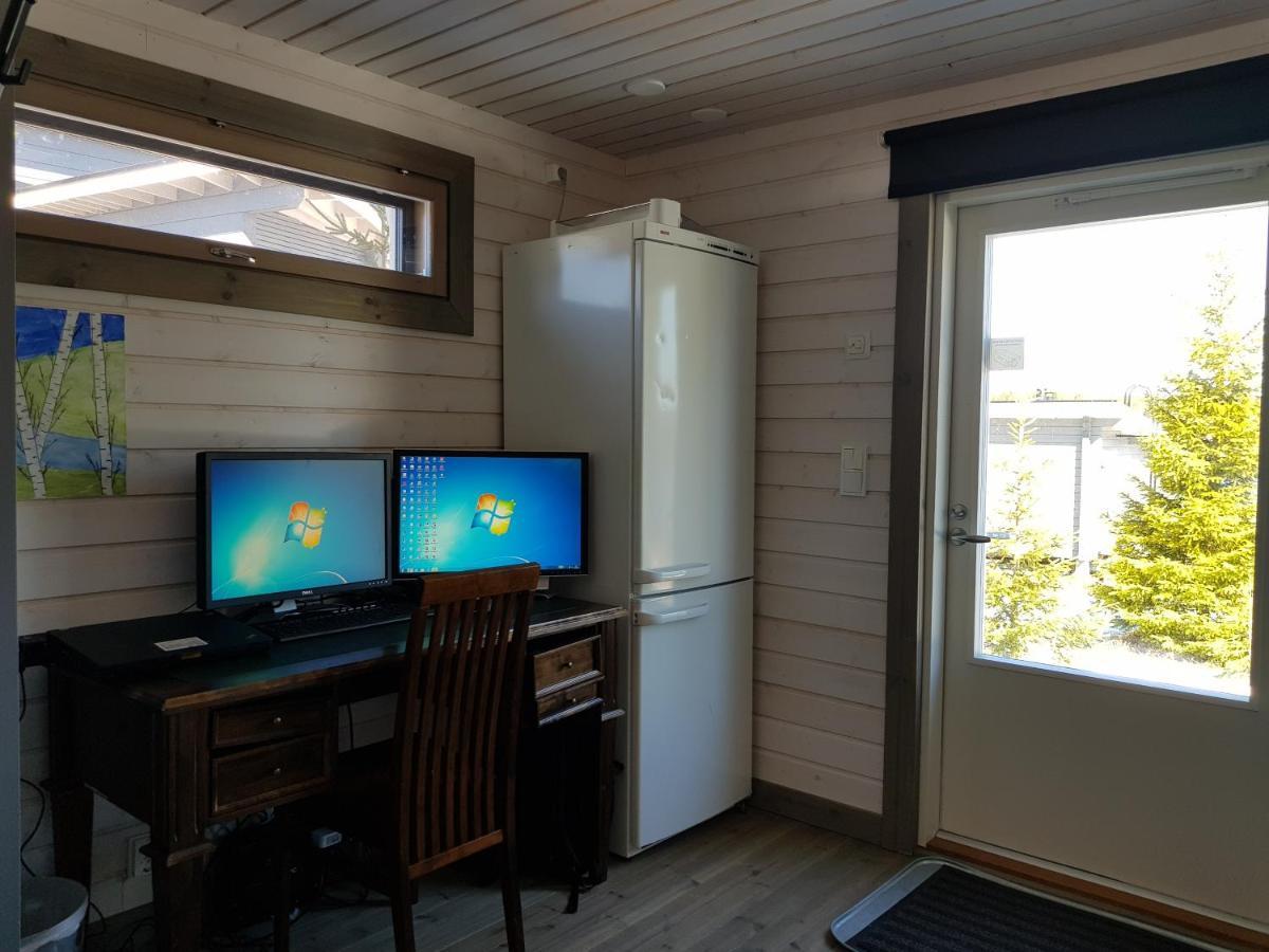 Huvila Eraemaajaerven Rannalla Taivalkoskella Jokijärvi Exterior foto