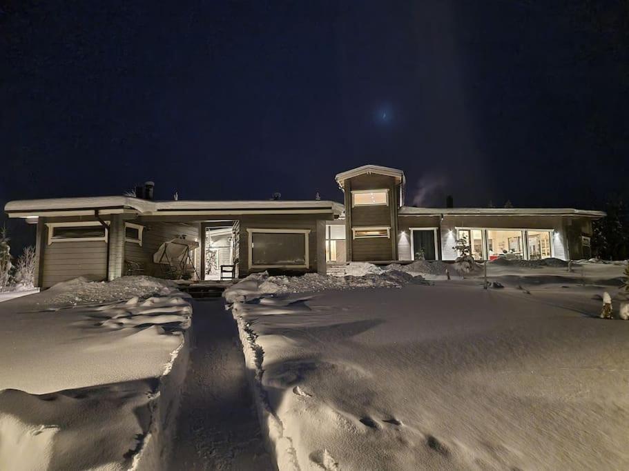 Huvila Eraemaajaerven Rannalla Taivalkoskella Jokijärvi Exterior foto