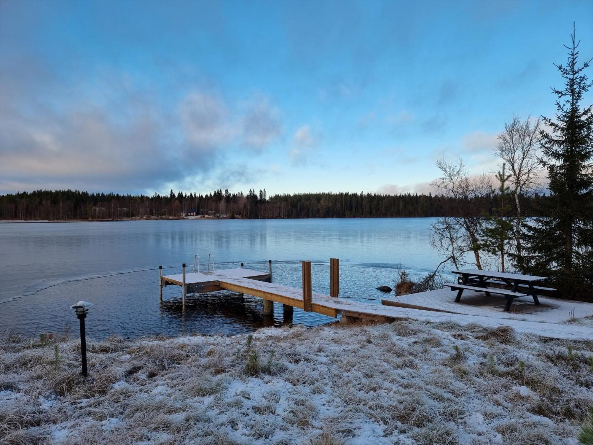 Huvila Eraemaajaerven Rannalla Taivalkoskella Jokijärvi Exterior foto