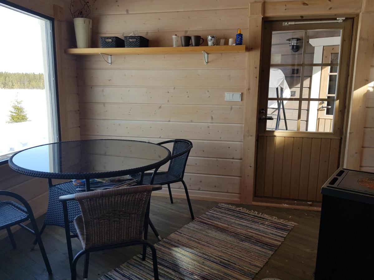 Huvila Eraemaajaerven Rannalla Taivalkoskella Jokijärvi Exterior foto