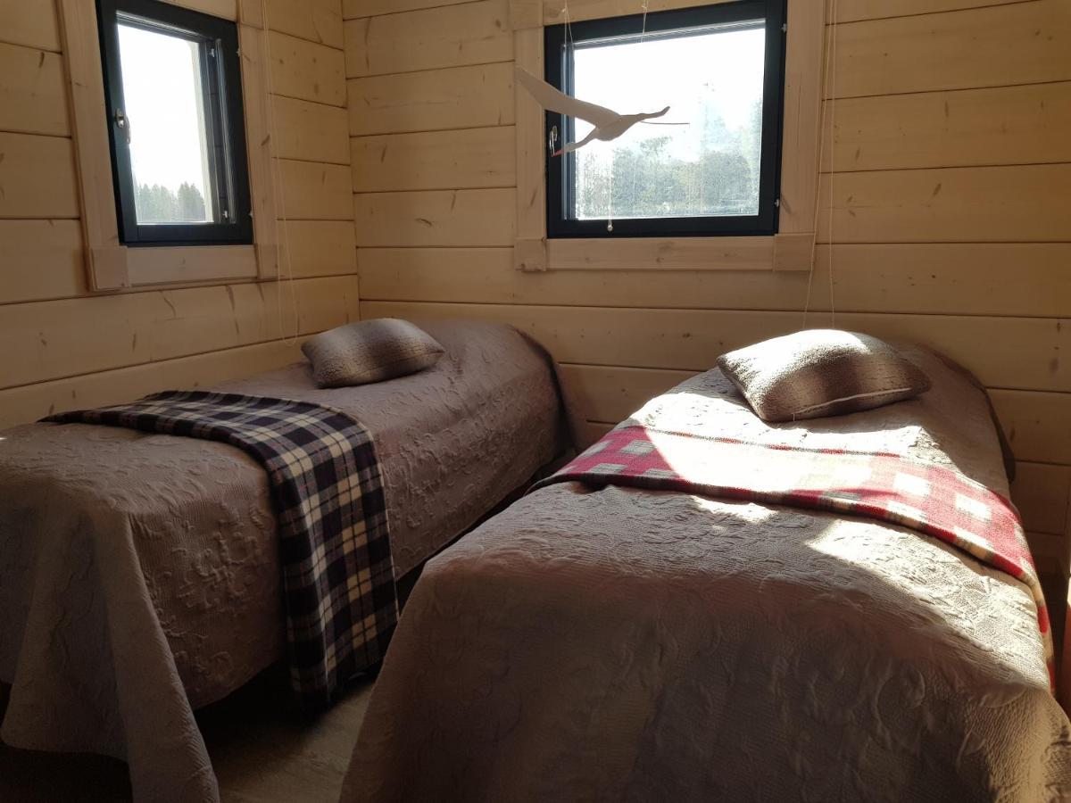 Huvila Eraemaajaerven Rannalla Taivalkoskella Jokijärvi Exterior foto